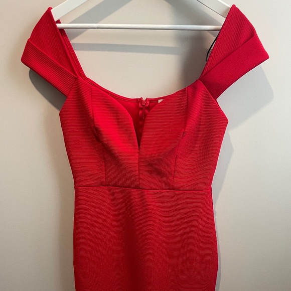 Ribbed Red dress size M NWT - Picture 1 of 2
